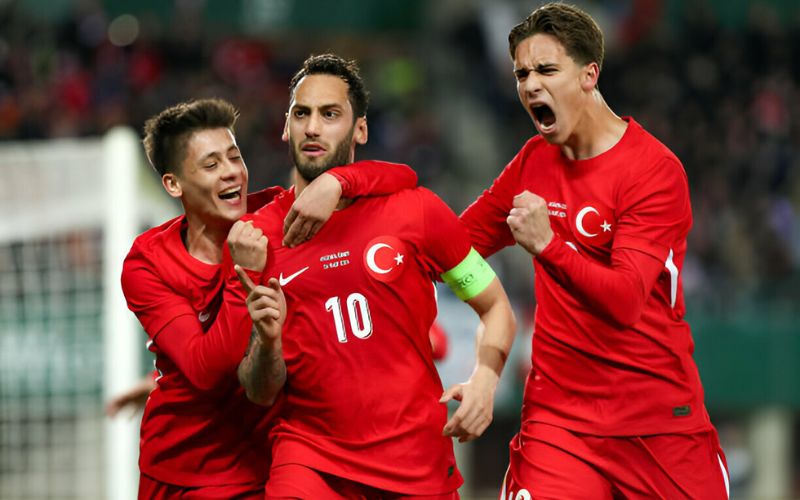 Đặt kèo Thổ Nhĩ Kỳ: Linh hoạt theo từng đối thủ