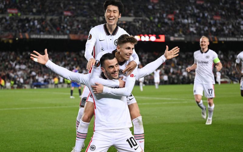 Đọc vị kèo Frankfurt bách chiến bách thắng