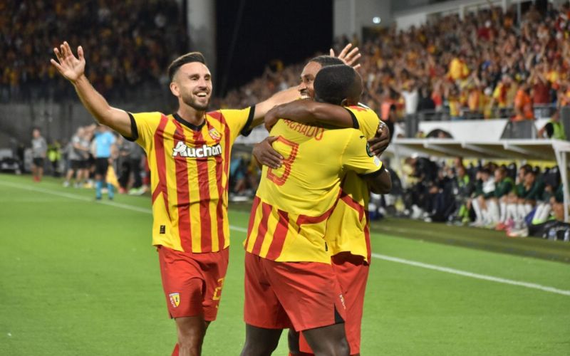 RC Lens - Ngựa ô gây bão tại Ligue 1