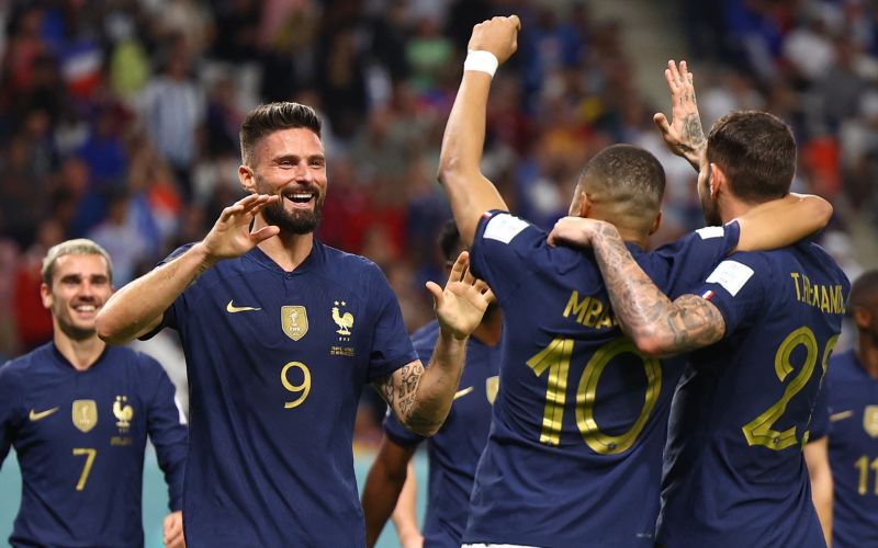 Soi kèo Pháp theo đối tượng chạm trán